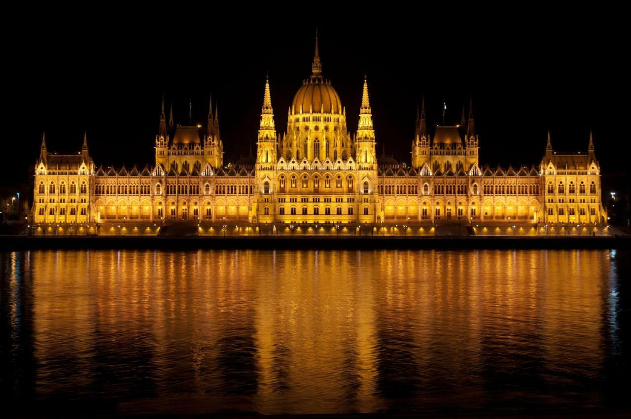 Parliament Apartment บูดาเปสต์ ภายนอก รูปภาพ